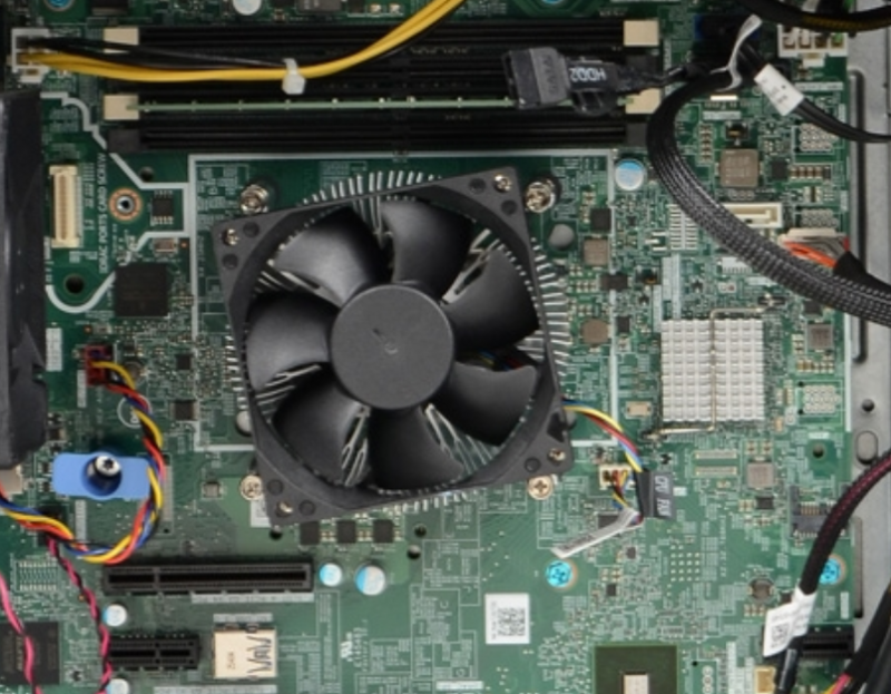 So sánh máy chủ Dell PowerEdge T330 và T130-14